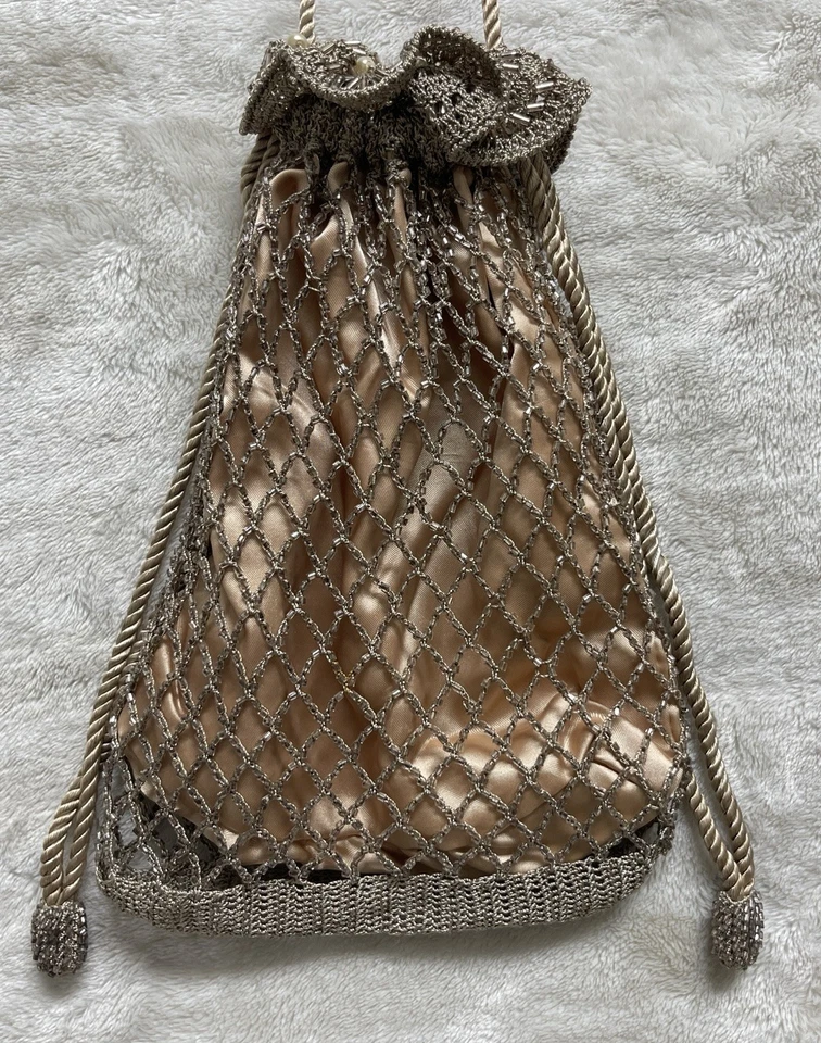 De Colección Nudo~Nudos Tiburón Estilo Aleta Cuentas Malla Bolsa Bolso Cartera Diseño Años 20 Foto 2 de 4