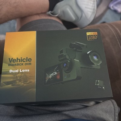 Vehicle BlackBOX DVR Dual Lens Full HD 1080p Dash-Cam New (Damage Box) w/32GB SD