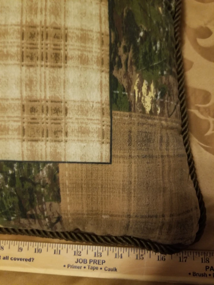 Almohada MARRÓN Logo Camuflada y Marrón Decoración Doble Cara 18 X 18" Foto 4 de 4