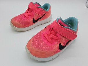 Nike Niño libre rn Rosa Negro Zapatos De Bebé Cierre De Correa Para Niños Talla  7C | eBay