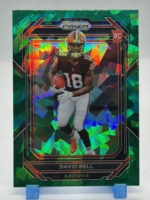 David Bell 2022 Panini Prizm Green Cracked Ice Prizm #334 (RC) Cleveland Browns