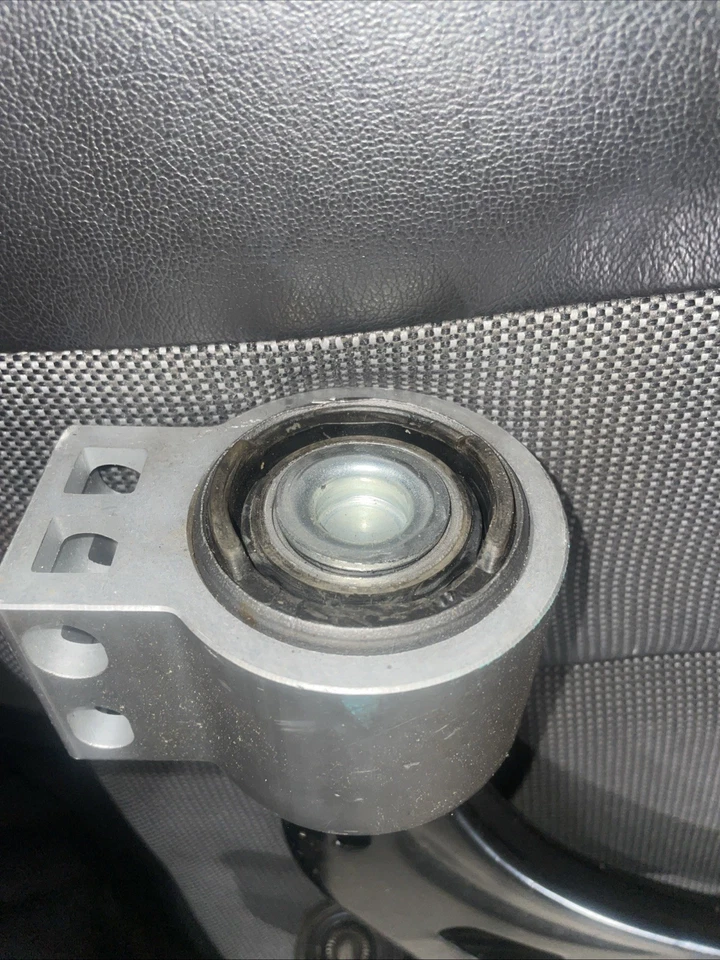 2017 Chevrolet Impala Front Lower Control Arms & Balljoint Driver & Passenger - Image 4 of 4