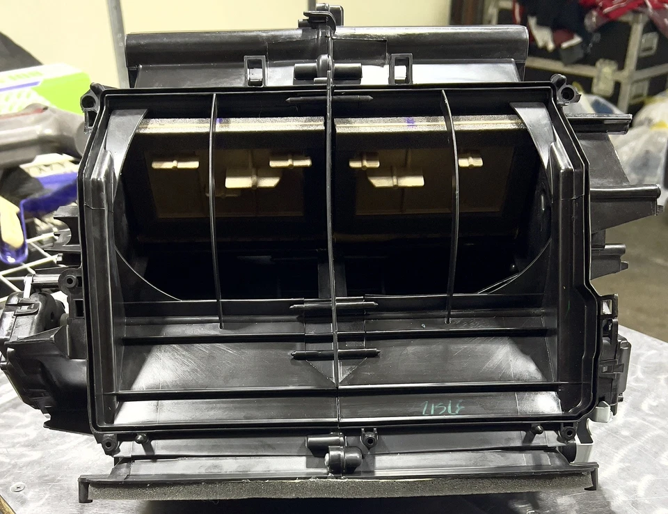 2014 2024 Dodge Promaster 1500 HVAC Evaporator Housing — 第 2/4 张图片