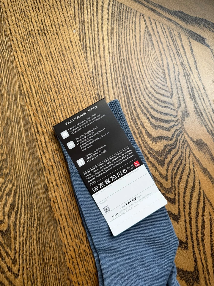 Calcetín Falke Airport para hombre azul marino oscuro EE. UU. 9,5-12 Foto 3 de 3