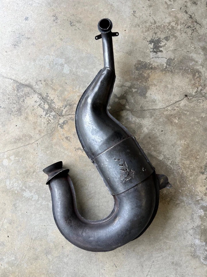 Tubo de expansión Arctic Cat Prowler 440 Foto 2 de 4