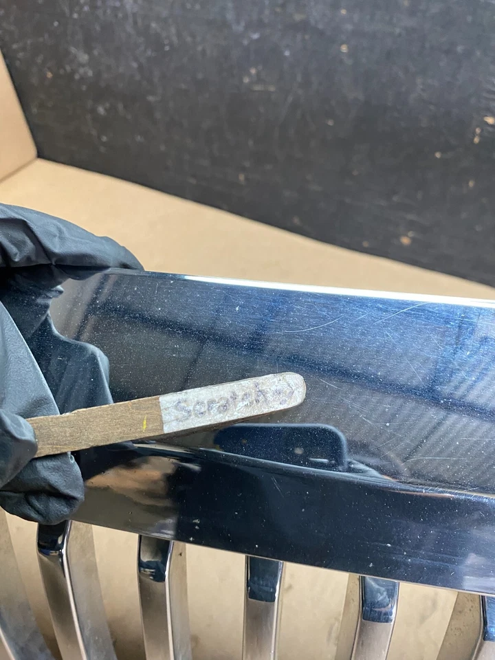 Parrilla superior delantera Mercury Grand Marquis 2006 a 2008 n5473 OEM DG Foto 4 de 4