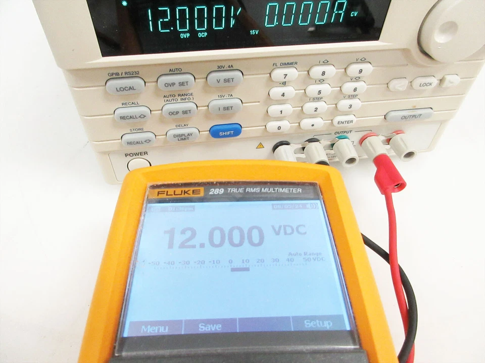 GW INSTEK PSM-3004 DC POWER SUPPLY 2-RANGE 0- 15V / 7 A OR 0- 30 V / 4 A - Image 3 of 4