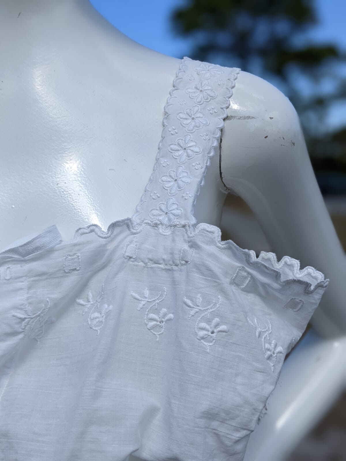 BEAUTIFUL EDWARDIAN EMBROIDERED WHITE COTTON CAMISOLE BLOUSE