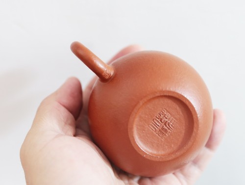 Authentic 120cc Yixing zisha Zhuni/朱泥 紫砂壶 Handmade teapot 小品 龙蛋壶 certificate茶壶 - Picture 4 of 10