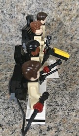 LEGO Ghostbusters Minifigure Set &ndash; with Display Stand & Logo  (21108)