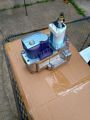 Honeywell gas valve Type VK8105M