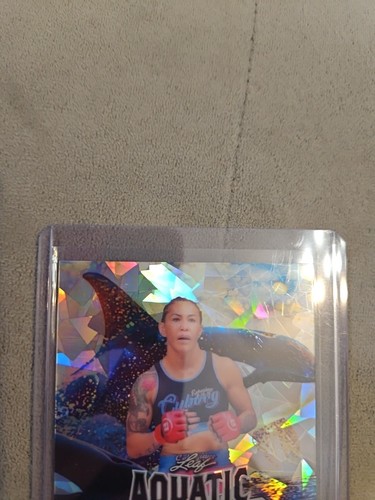 2025 LEAF SIGNATURE SERIES AQUATIC KILLER WHALE SP AUTO 1/1 CRIS CYBORG UFC ICON - Picture 13 of 24