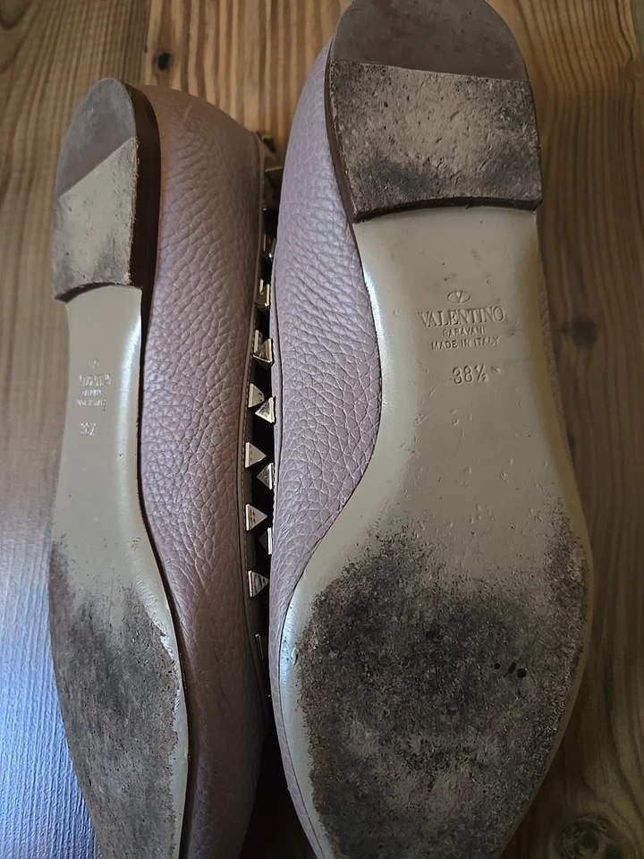 Valentino Garavani talla 39 u 8,5 punta punta roca tachuela ballet planos beige Foto 4 de 4