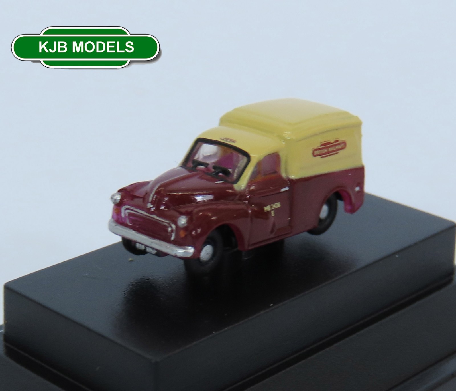 N Gauge Oxford Diecast NMM059 Morris 1000 Van British Railways Vehicle 1:148