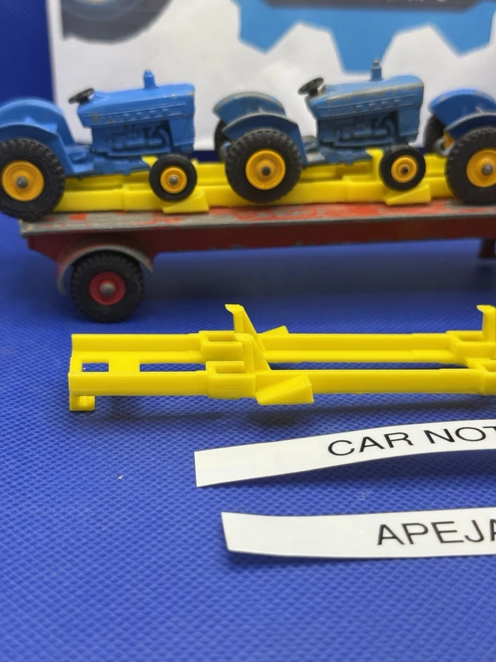 1 new wheel chock bracket for Matchbox King Size Ford Tractor K-20 Transporter - Image 2 of 4