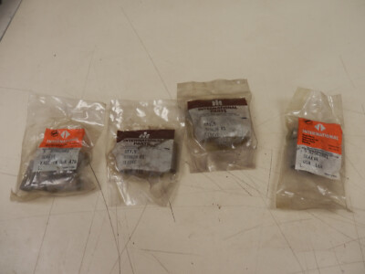 FIVE (5) PACK GENUINE OEM INTERNATIONAL SLEEVE 879628R1 FREE 
