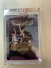 2020-21 PANINI ONE & ONE TIMELESS MOMENTS KAREEM ABDUL-JABBAR PURPLE AUTO 25/25