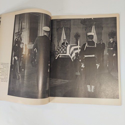 Vintage FOUR DARK DAYS IN HISTORY (COLLECTOR'S COPY) 1963 JFK Assassination - Imagen 10 de 19
