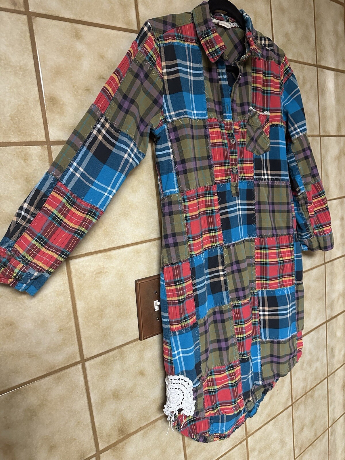 Soft Surroundings Madras Patchwork Distressed Fla… - image 2