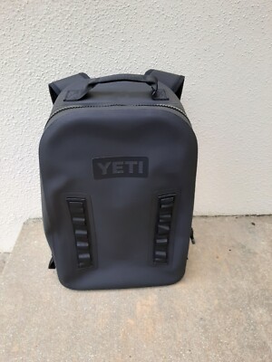 新品未使用 YETI PANGA BACKPACK 28 BACKPACK SUBMERSIBLE PANGA 28 - BLACK - DEEP BLUE