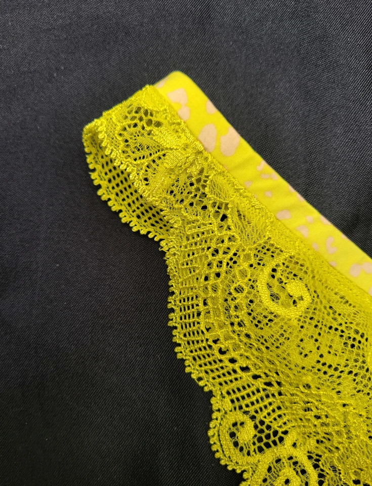 NWT Elle Macpherson Summer Meadow Acid Green Lace Thong Size L US EUR UK - Image 2 of 4