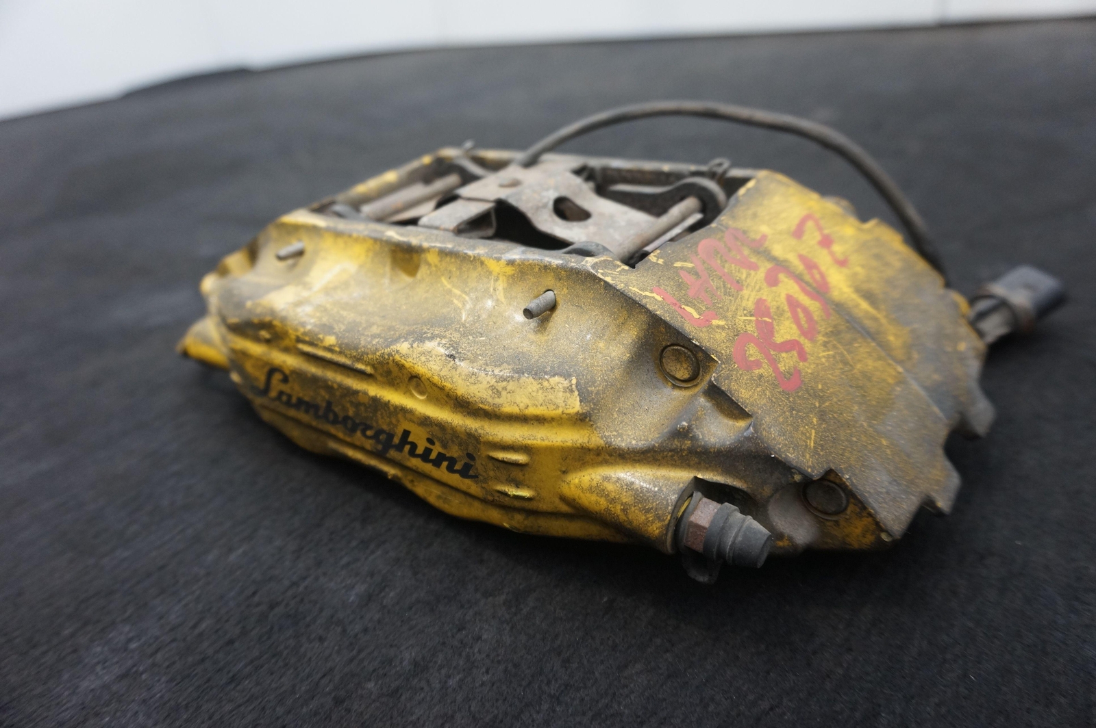 Set 2 Rear Brembo Brake Caliper OEM 410615405N Lamborghini Gallardo Spyder 2008