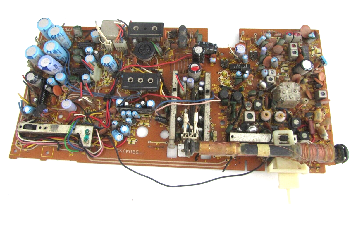 HITACHI TRK-8800E Stereo Cassette Recorder Main Board PART