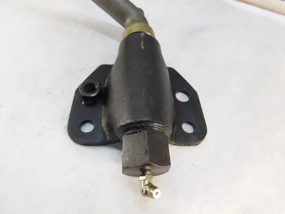 Brazo loca para camioneta Datsun Nissan 521 620 48530-B2000 NORS 1970-1977 Foto 2 de 4