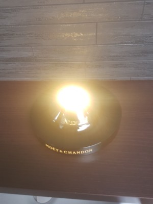 MOET CHANDON CHAMPAGNER LED LEUCHTEND BELEUCHTET METHUSALEM FLASCHENLICHT