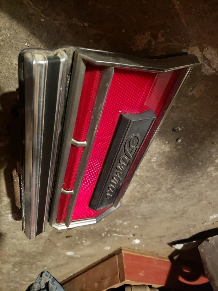 1974-1976  OEM Ford Torino Fuel Door Emblem Tail Lens Reflector - Image 4 of 4