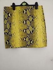 Snakeskin Print Short Skirt Size 12 Light Green/Yellow Unworn No Labels