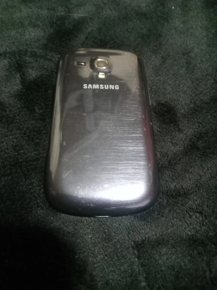Samsung Galaxy S III mini GT‑I8190N Android Smartphone, photo 2 of 5