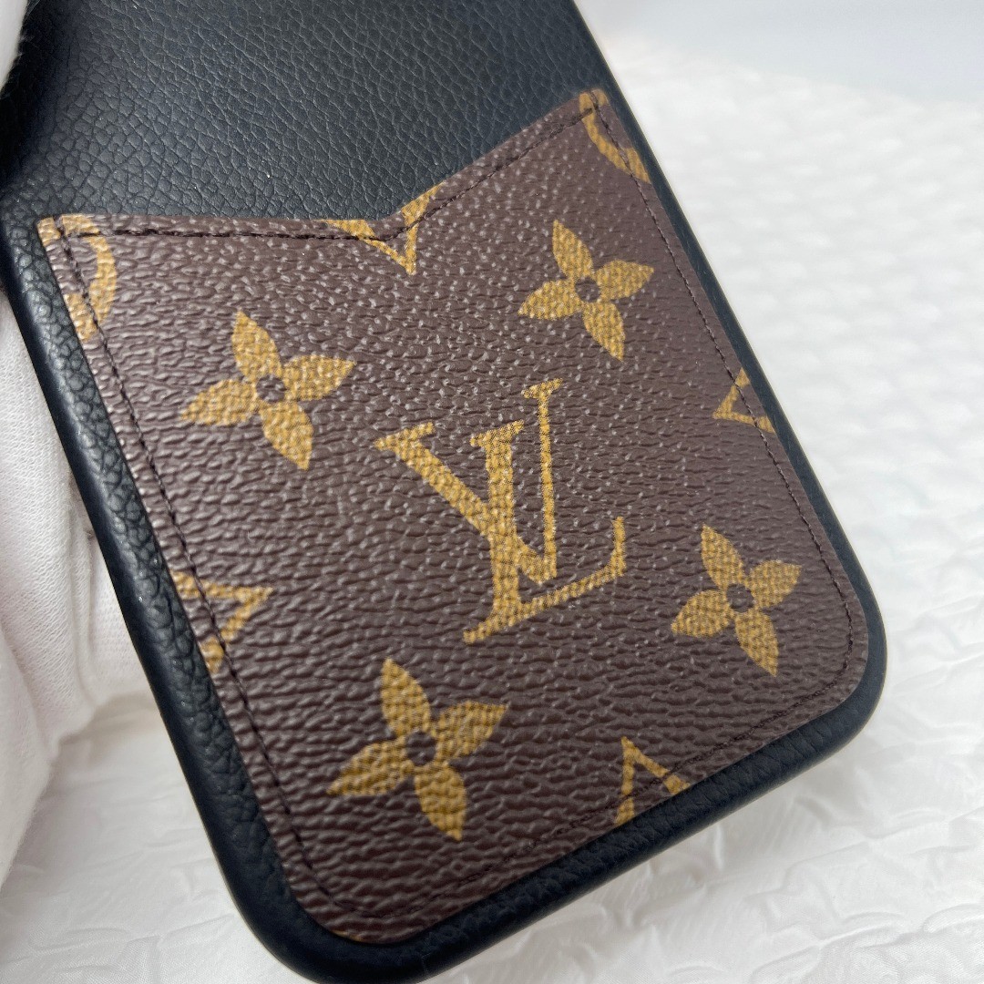 Louis Vuitton iPhone 16 Pro Max Bumper Case Monogram Official