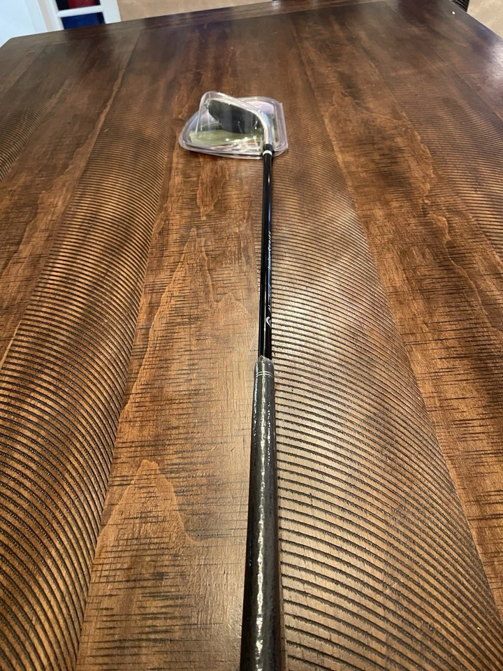 Cleveland Golf Junior Serie 56 Cuña Nunca Usada Foto 2 de 4