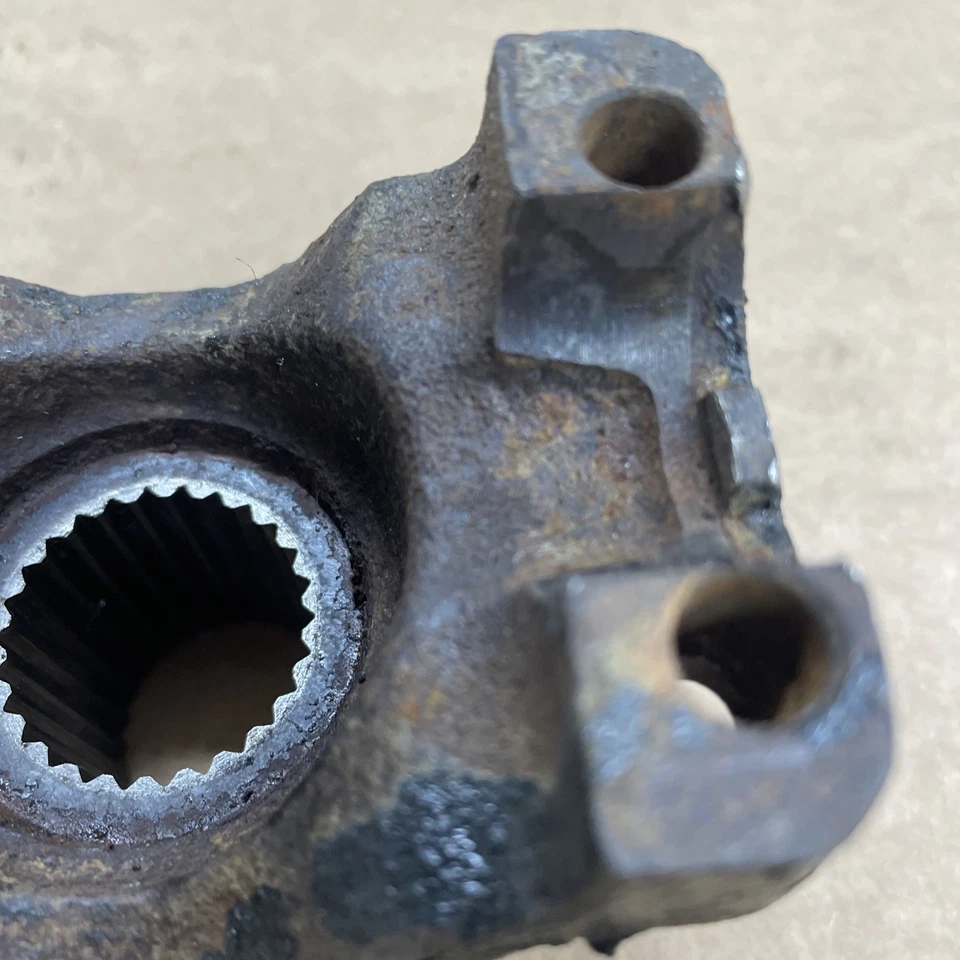 Ford GM Dodge Jeep Bronco F150 Dana 44 Pinion Yoke 26 Spline 1330 U-Joint - Image 3 of 4