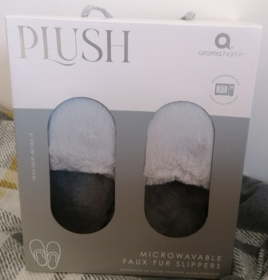NEW Aroma Home Grey Faux Fur Removable Heat Pack