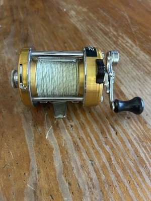Penn 930 Levelmatic Ball Bearing Vintage Bait Casting Fishing Reel