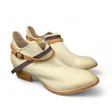 Diba True Women’s 7.5M Cream Leather Slick Back Ankle Boots