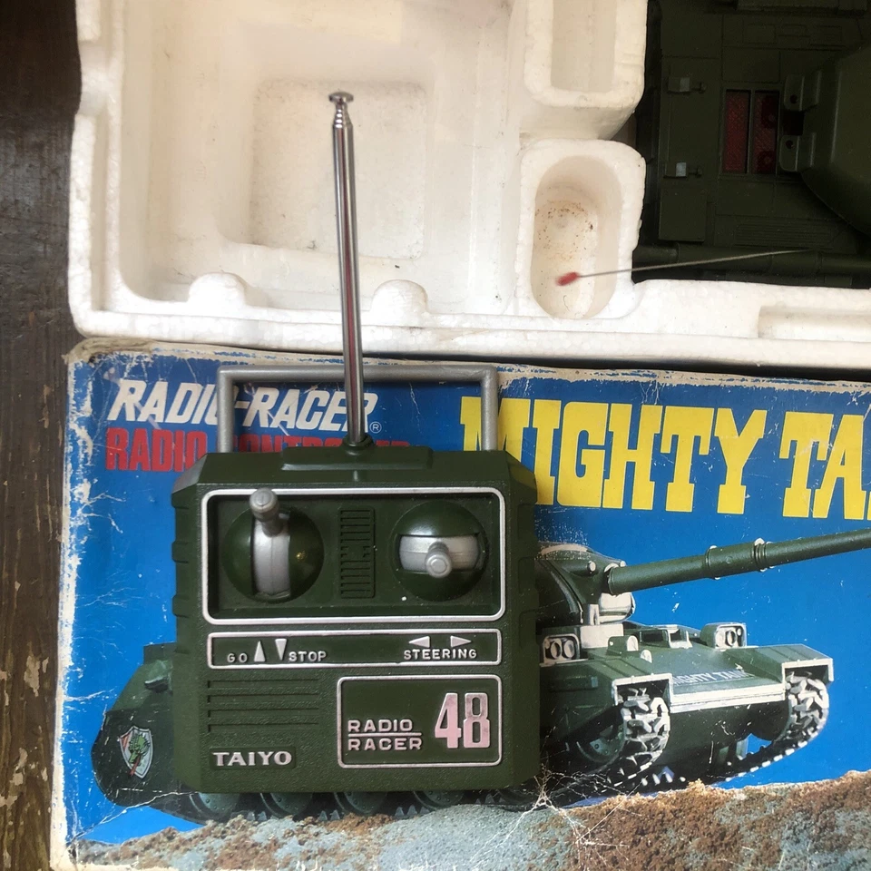 Tank RC Taiyo Japan Mighty Tank Radio Racer Vintage * SPARES OR REPAIRS* - Image 4 of 4