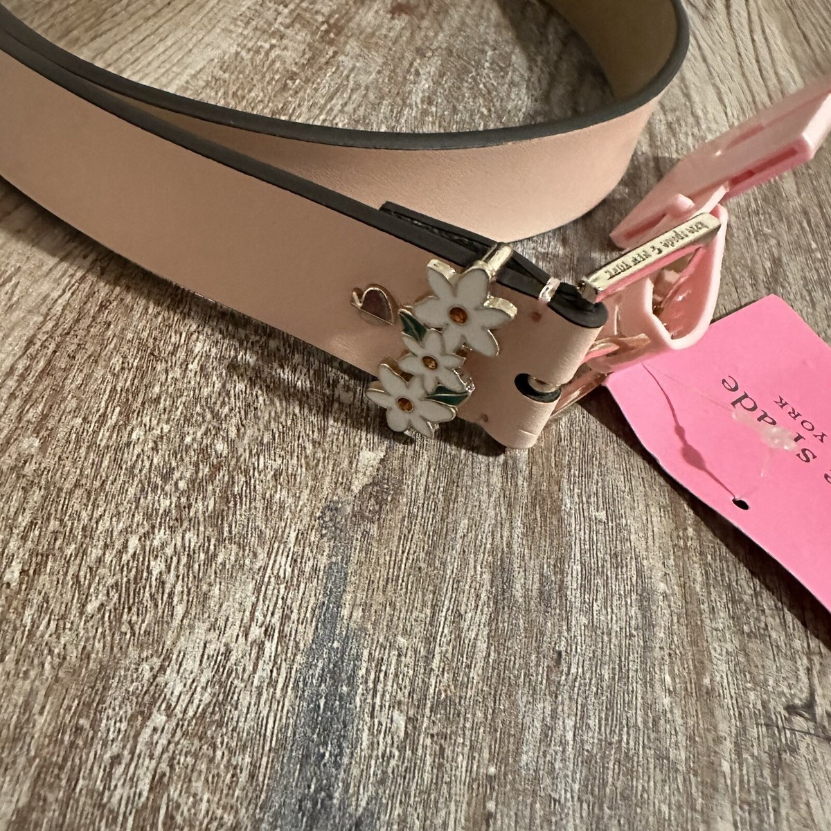 Kate Spade New York Daisy Loop Leather 32MM Belt, Pink  display picture 1