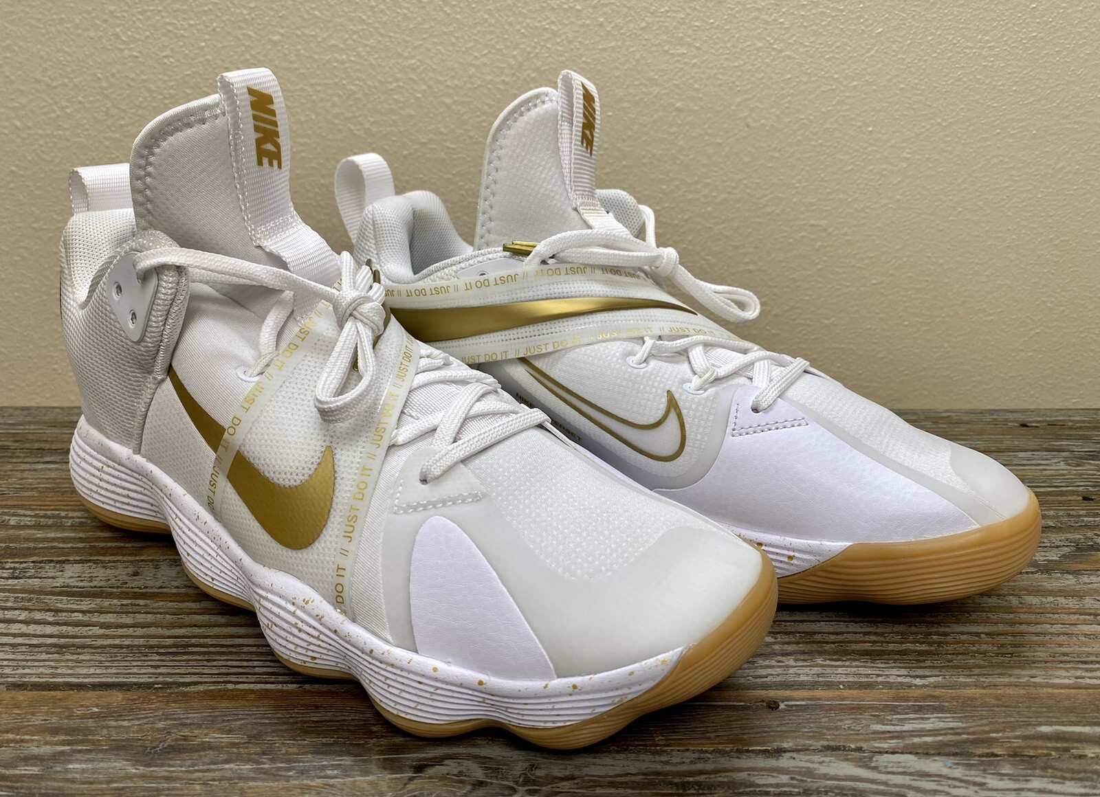 Nike React HyperSet SE White Gold Volleyball SAMPLE DJ4473170 Men's