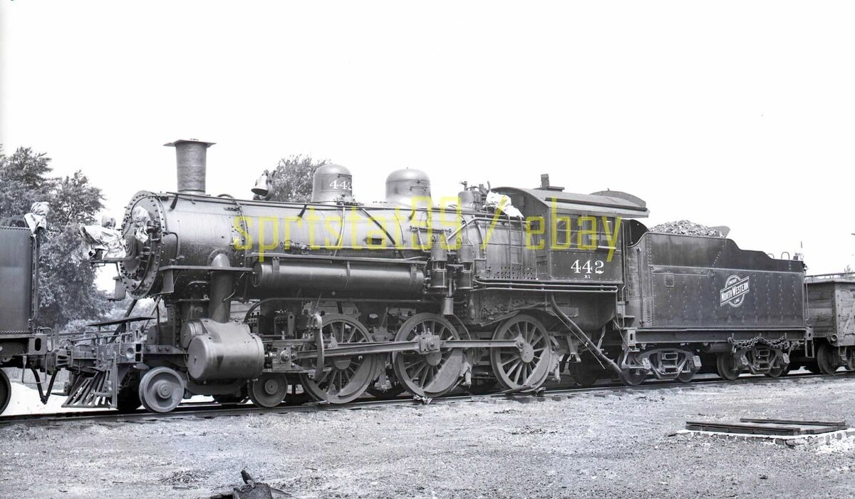 CNW Chicago North Western 4-6-0 Locomotive #442 - Vintage CNW Chicago North Western 4-6-0 Locomotive #442 - Vintage