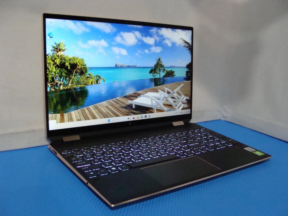 HP Spectre x360 15-eb0000 15.6" 4K UHD TOUCH i7-10510U 1.8GHz 16GB 1TB MX330 2GB - Image 2 of 4