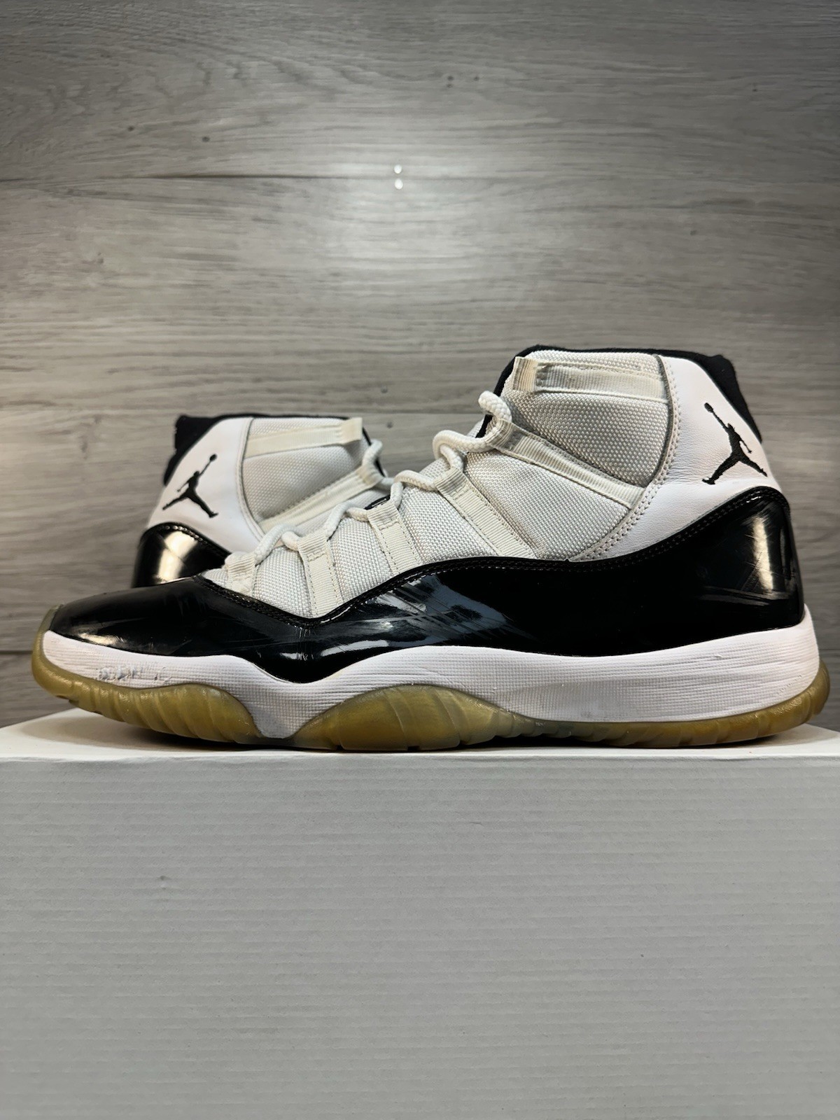 Jordan 11 Retro Concord - Size 13