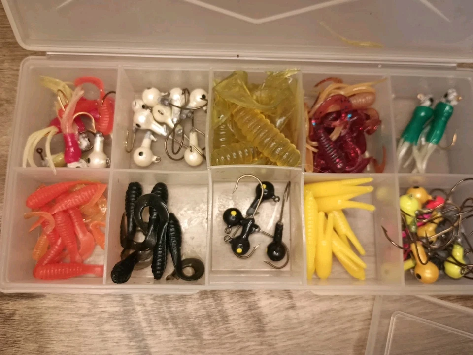 100 más PIEZAS Señuelos de Pesca Suaves Plantillas Twisters Ganchos Silicona Cebo, Lubina, Walleye Foto 3 de 4