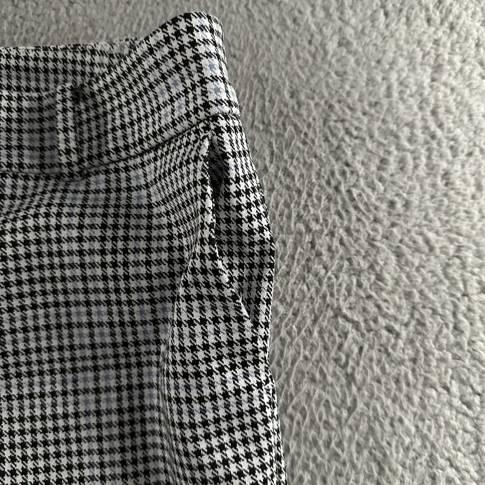 Calça Ann Taylor Factory Feminina Azul Preto Branco Tamanho 12 Xadrez Mistura de Poliéster - Imagem 4 de 4