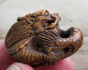 VINTAGE WOOD CARVED NETSUKE CHINESE DRAGON OR SERPENT & FISH?? ARTIST SIGNED