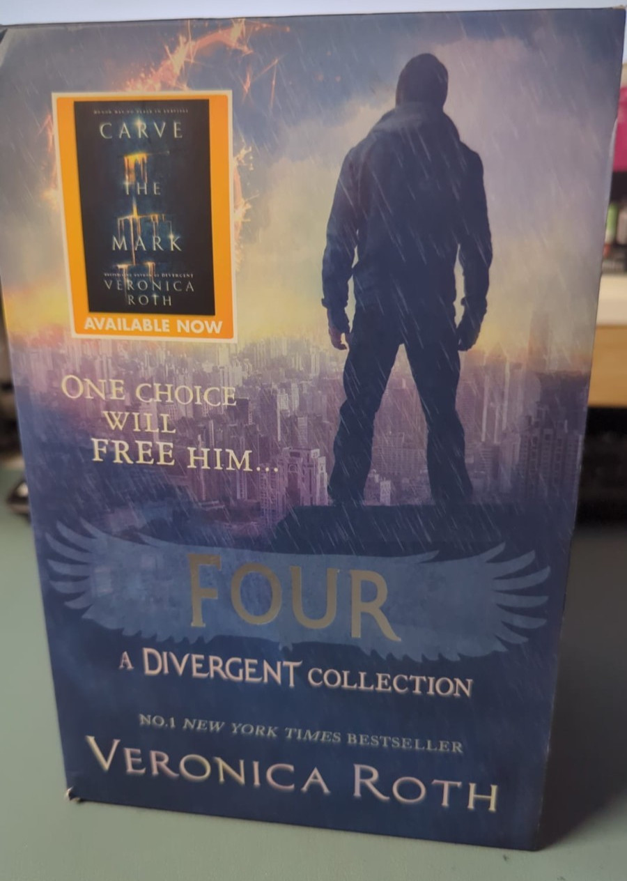 Divergent Series Box Set (Books 1-4): Divergent / Insurgent / Allegiant and Fou