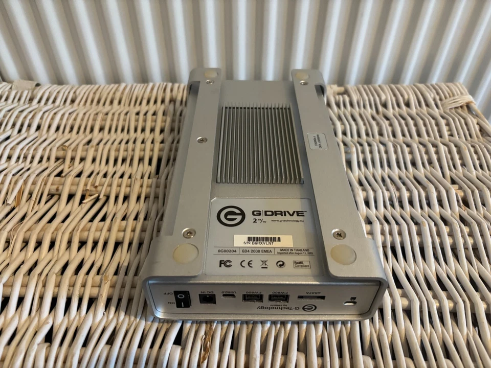 G-Technology G-Drive 2TB FireWire 400 & 800 / USB 2.0 External Hard Drive - Image 4 of 4