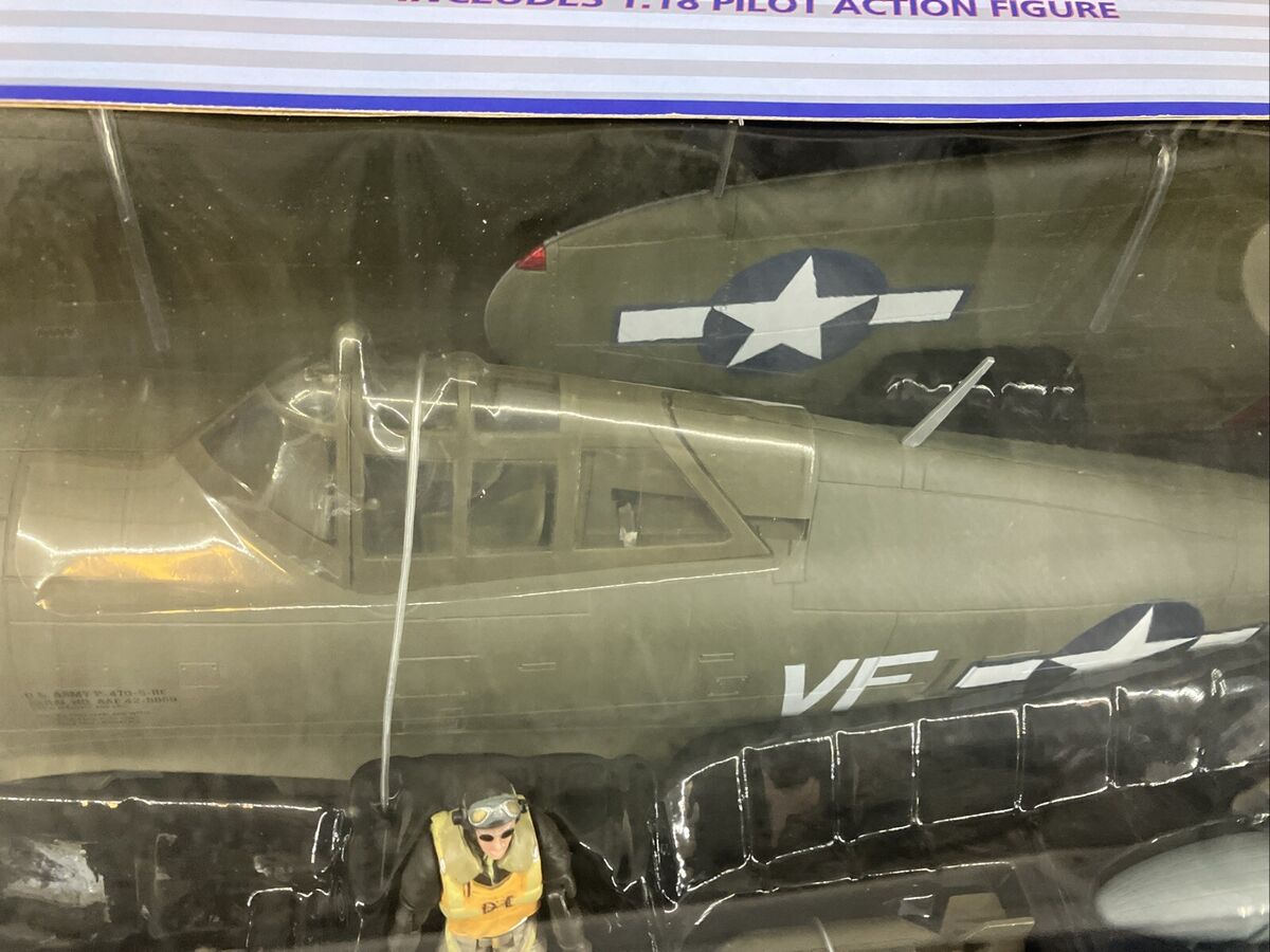 21st Century Toys 1/18 P-47D Military Airplane Kit 21st Century Toys 1/18 P-47D Military Airplane Kit